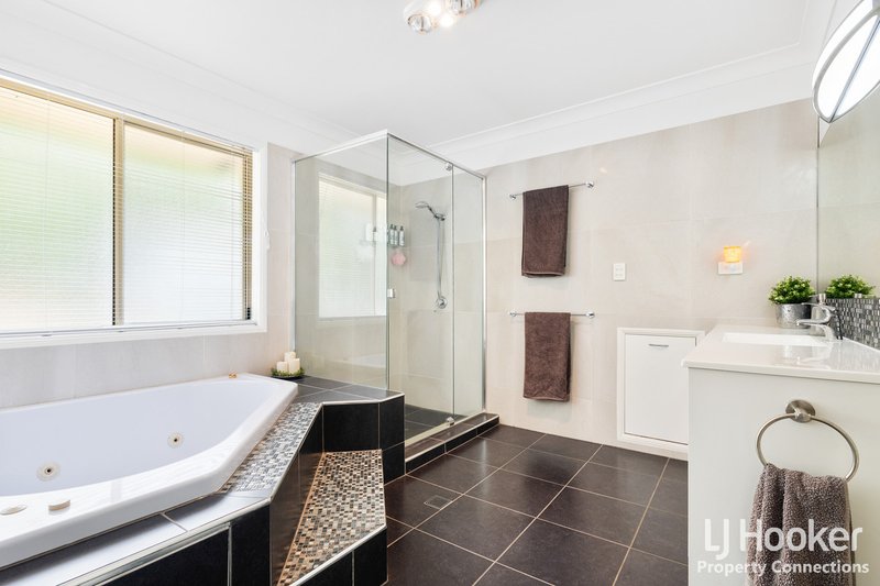 Photo - 18 Walnut Court, Burpengary QLD 4505 - Image 10