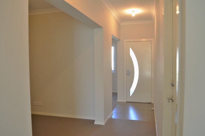 Photo - 18 Walshaw Street, Penrith NSW 2750 - Image 6