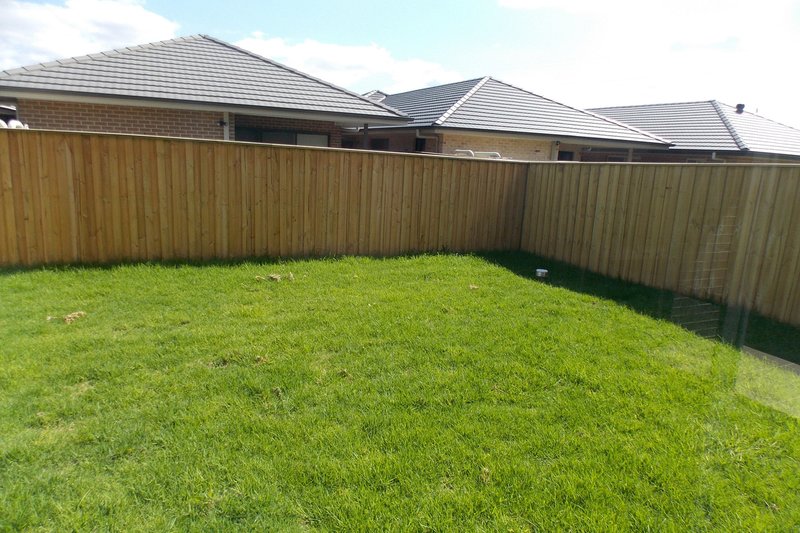 Photo - 18 Walshaw Street, Penrith NSW 2750 - Image 9