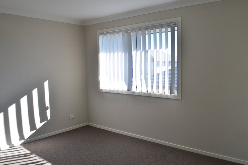 Photo - 18 Walshaw Street, Penrith NSW 2750 - Image 13