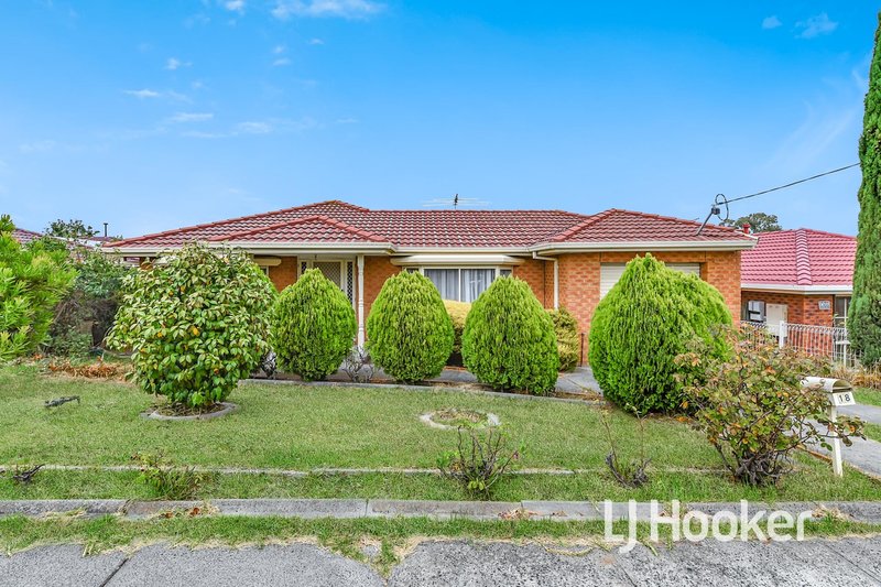 18 Warana Drive, Hampton Park VIC 3976