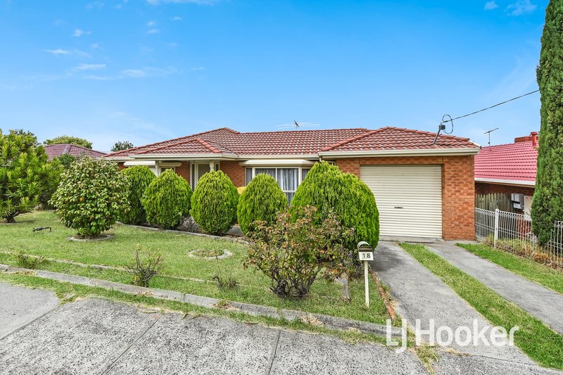 Photo - 18 Warana Drive, Hampton Park VIC 3976 - Image 14