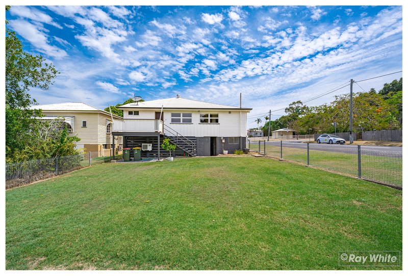 Photo - 18 Ward Street, The Range QLD 4700 - Image 26