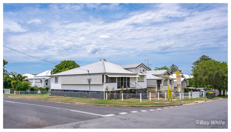 Photo - 18 Ward Street, The Range QLD 4700 - Image 32