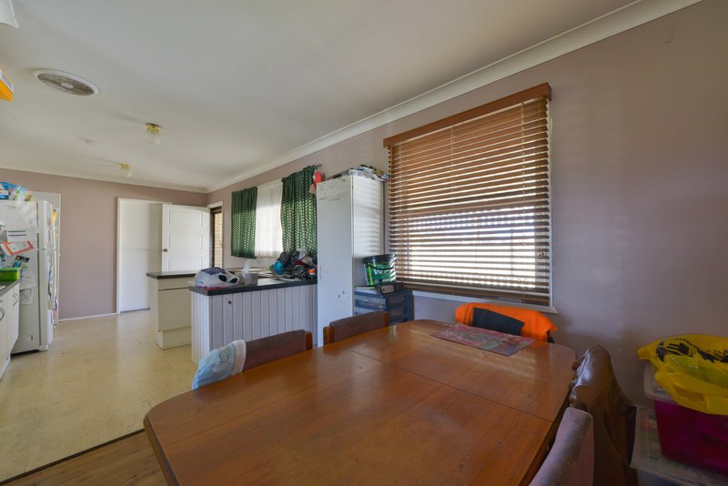 Photo - 18 Waree Drive, Tamworth NSW 2340 - Image 3