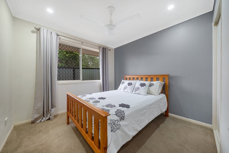 Photo - 18 Warrego Crescent, Murrumba Downs QLD 4503 - Image 12