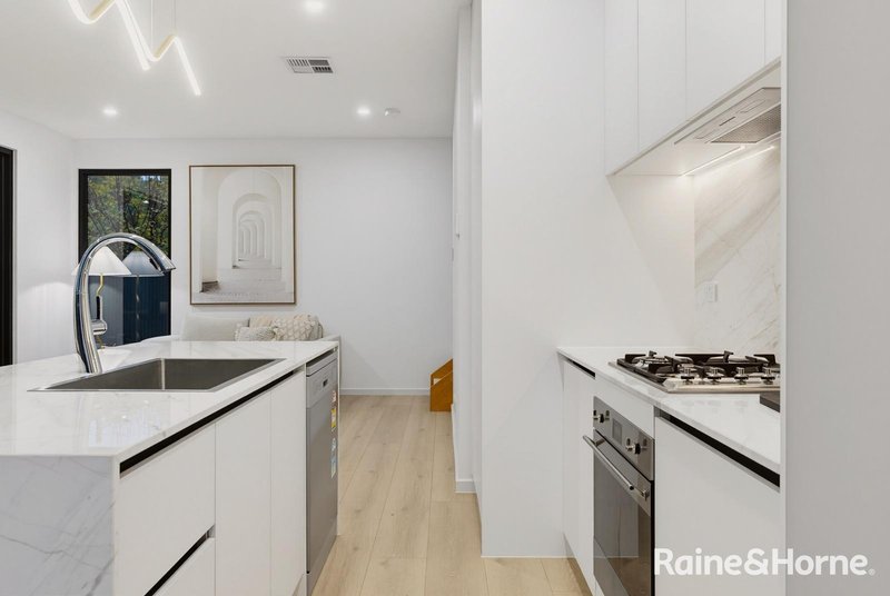 Photo - 18 Warwick Avenue, Kurralta Park SA 5037 - Image 10