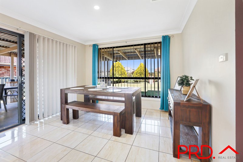 Photo - 18 Warwick Road, Tamworth NSW 2340 - Image 6