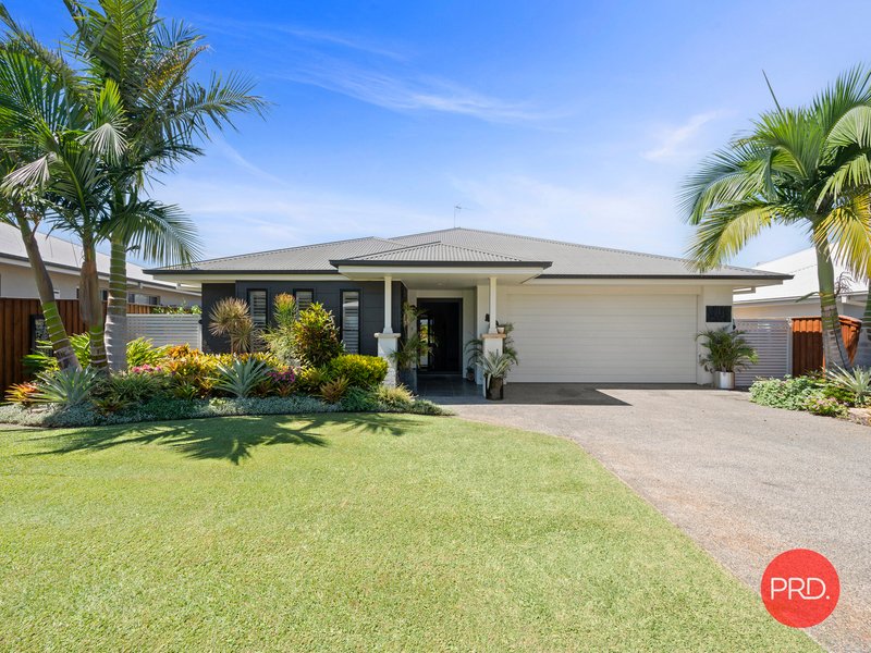 18 Watergum Close, Sapphire Beach NSW 2450