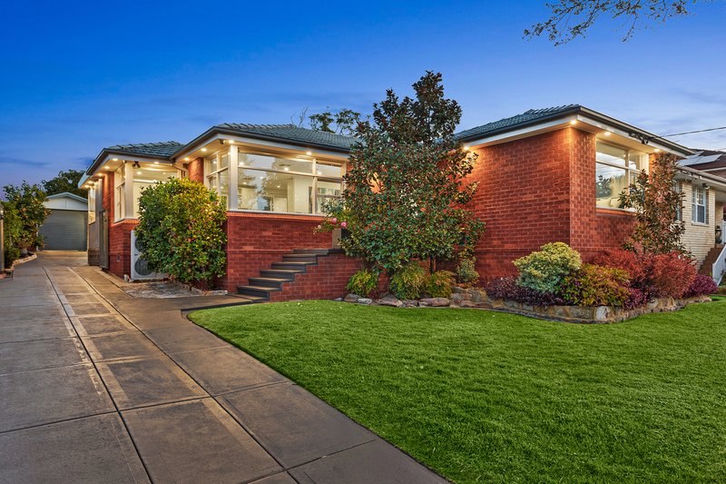 18 Waterside Parade, Peakhurst Heights NSW 2210