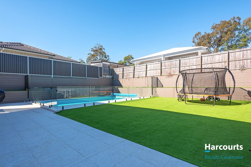 Photo - 18 Waterway Crescent, Hillcrest QLD 4118 - Image 11