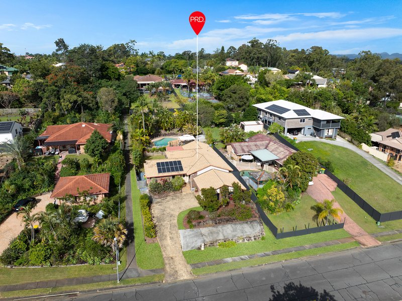 Photo - 18 Watford Crescent, Molendinar QLD 4214 - Image 2