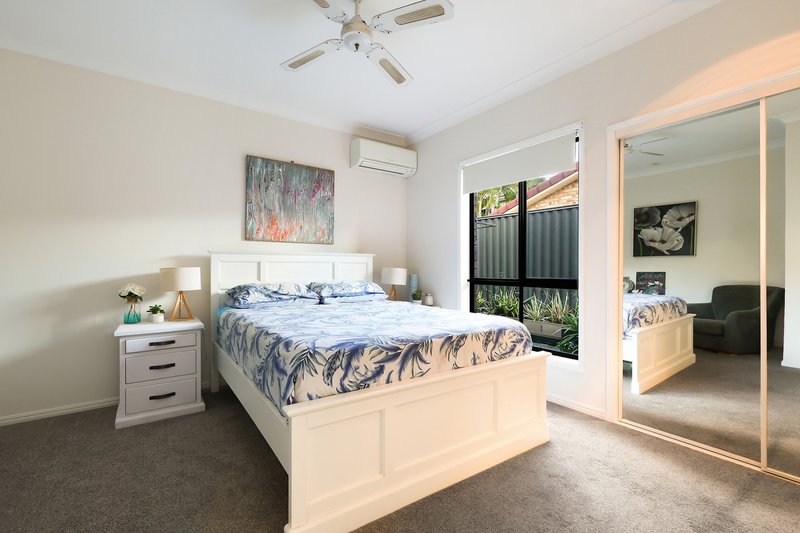 Photo - 18 Watford Crescent, Molendinar QLD 4214 - Image 10