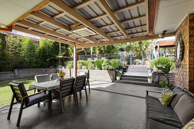 Photo - 18 Watford Crescent, Molendinar QLD 4214 - Image 14