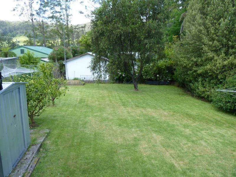 Photo - 18 Wattle Street, Fishermans Paradise NSW 2539 - Image 2