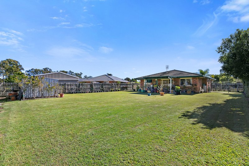 Photo - 18 Wattlebird Lane, Eli Waters QLD 4655 - Image 3