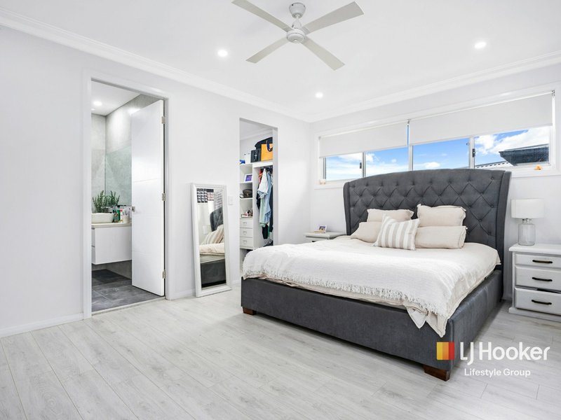 Photo - 18 Wattleseed Avenue, Cobbitty NSW 2570 - Image 6