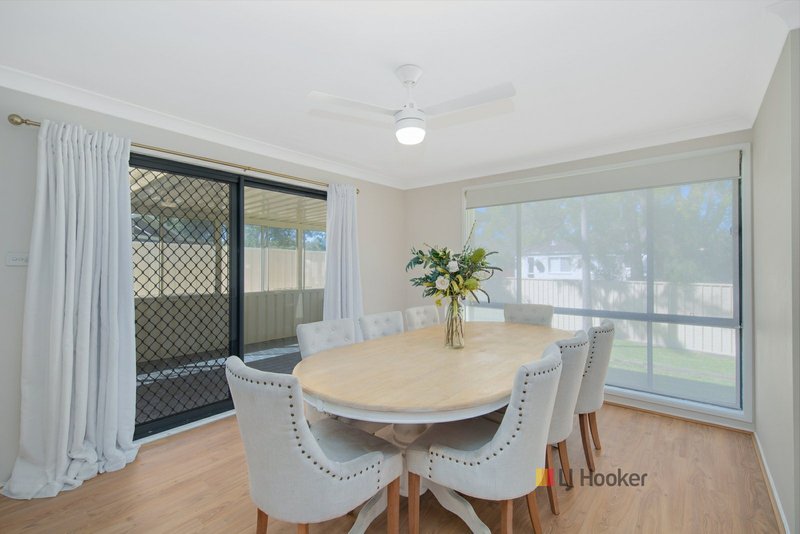 Photo - 18 Waugh Close, Blue Haven NSW 2262 - Image 6