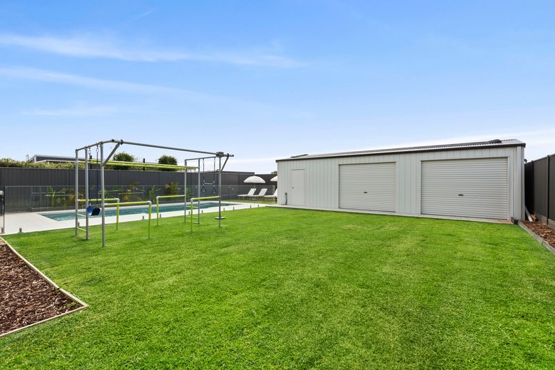 Photo - 18 Wedge Tail Court, Lara VIC 3212 - Image 26