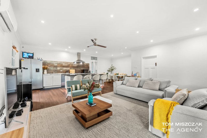 Photo - 18 Wellington Street, Queens Park WA 6107 - Image 4