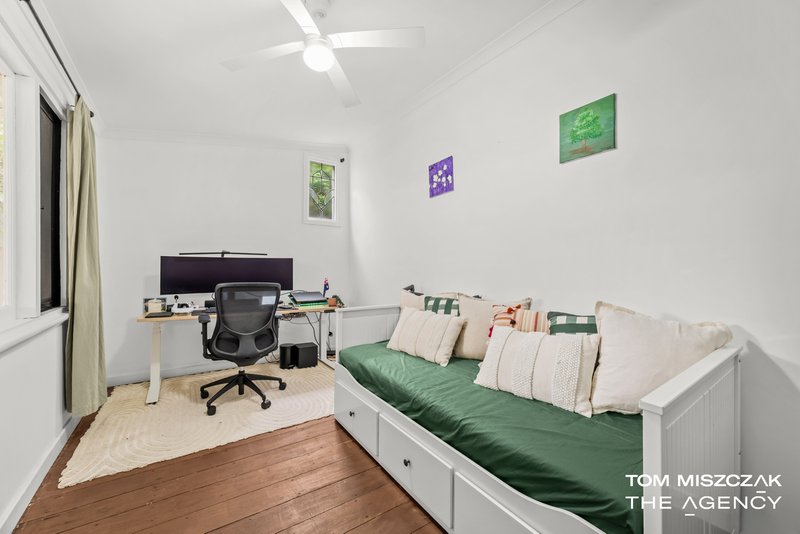 Photo - 18 Wellington Street, Queens Park WA 6107 - Image 19