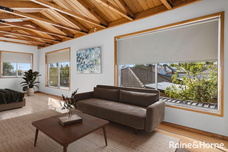 Photo - 18 Welsh Street, Kyneton VIC 3444 - Image 5