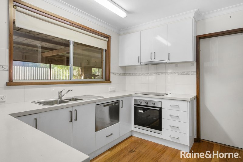 Photo - 18 Welsh Street, Kyneton VIC 3444 - Image 17