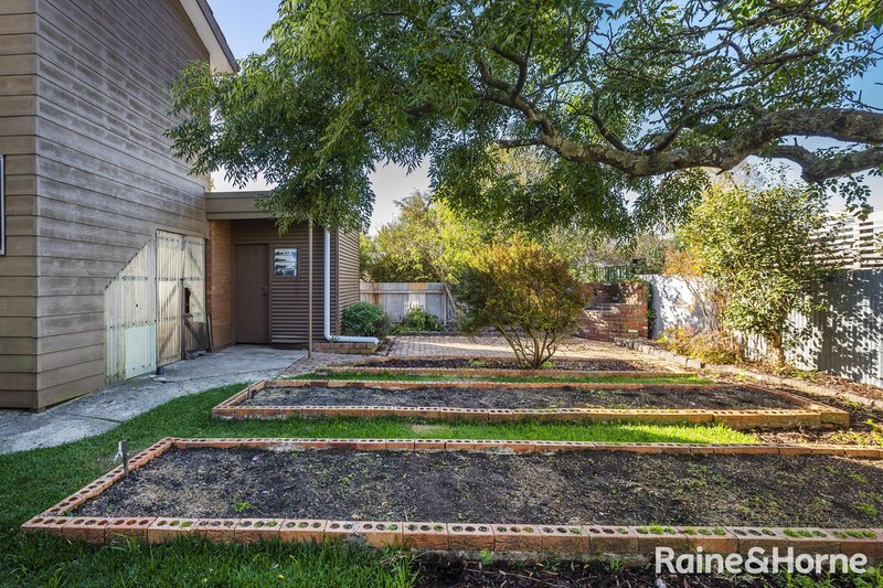 Photo - 18 Welsh Street, Kyneton VIC 3444 - Image 24