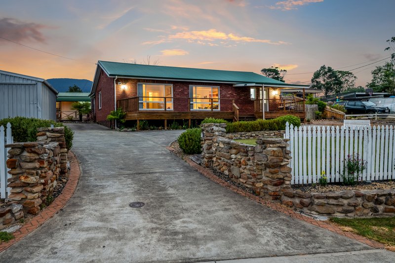 18 Wendourie Parade, Austins Ferry TAS 7011