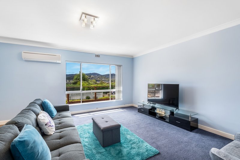 Photo - 18 Wendourie Parade, Austins Ferry TAS 7011 - Image 11