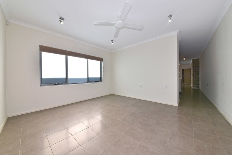 Photo - 18 Wesley Way, Aveley WA 6069 - Image 7