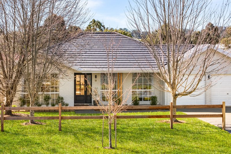 Photo - 18 Westbrook Crescent, Bowral NSW 2576 - Image 4