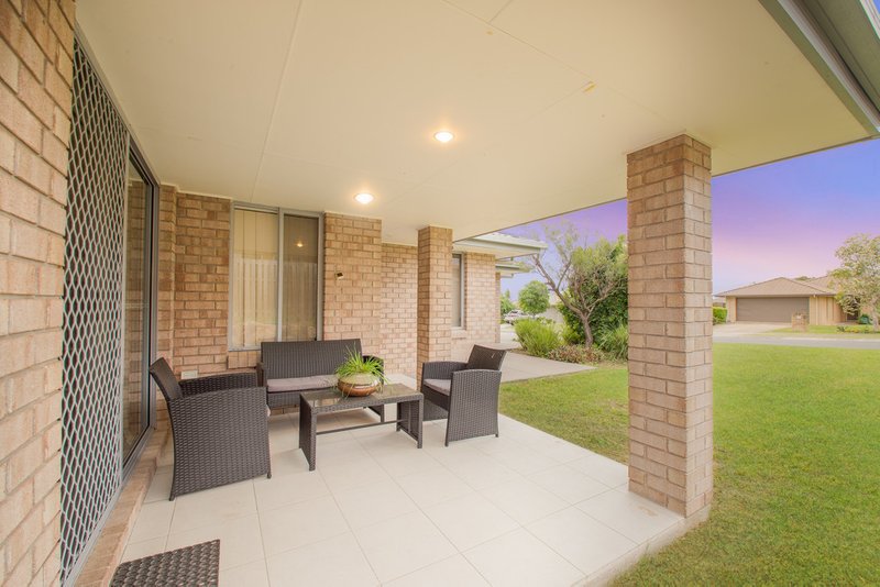 Photo - 18 Westminster Crescent, Raceview QLD 4305 - Image 2