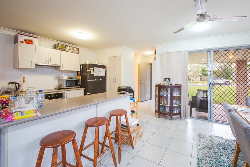 Photo - 18 Westminster Crescent, Raceview QLD 4305 - Image 4