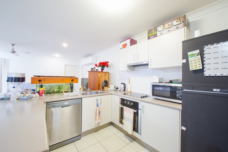 Photo - 18 Westminster Crescent, Raceview QLD 4305 - Image 5