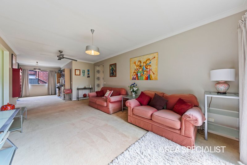 Photo - 18 Westwood Grove, Pakenham VIC 3810 - Image 10