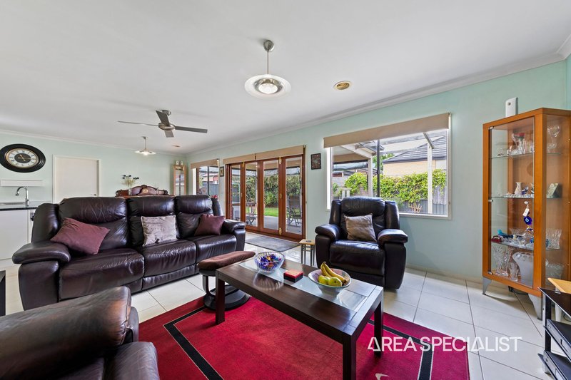 Photo - 18 Westwood Grove, Pakenham VIC 3810 - Image 22