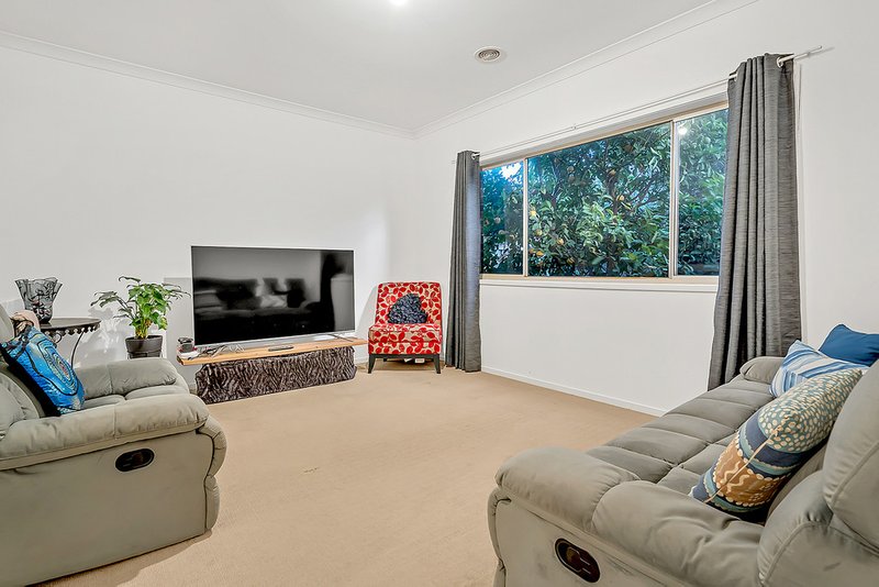 Photo - 18 William Hovell Pass, Craigieburn VIC 3064 - Image 15