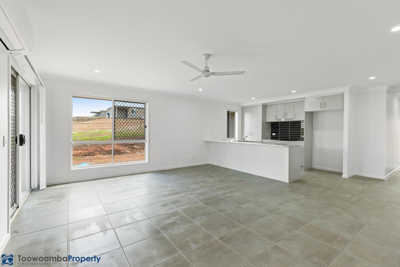 Photo - 18 Willis Road, Meringandan West QLD 4352 - Image 2