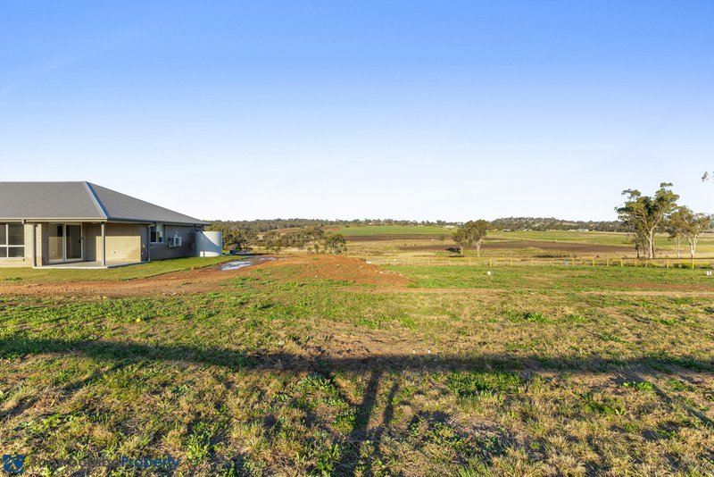 Photo - 18 Willis Road, Meringandan West QLD 4352 - Image 10