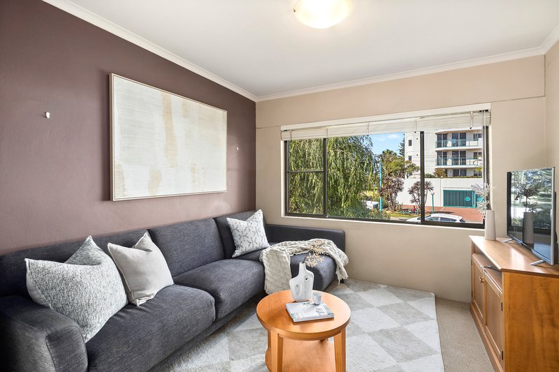 Photo - 1/8 Wilson Street, Wollongong NSW 2500 - Image 7