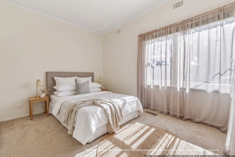 Photo - 18 Winbourne Road, Mount Waverley VIC 3149 - Image 7