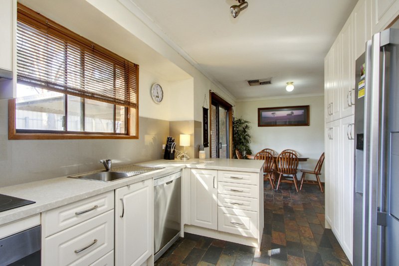 Photo - 18 Window Road, Willaston SA 5118 - Image 3