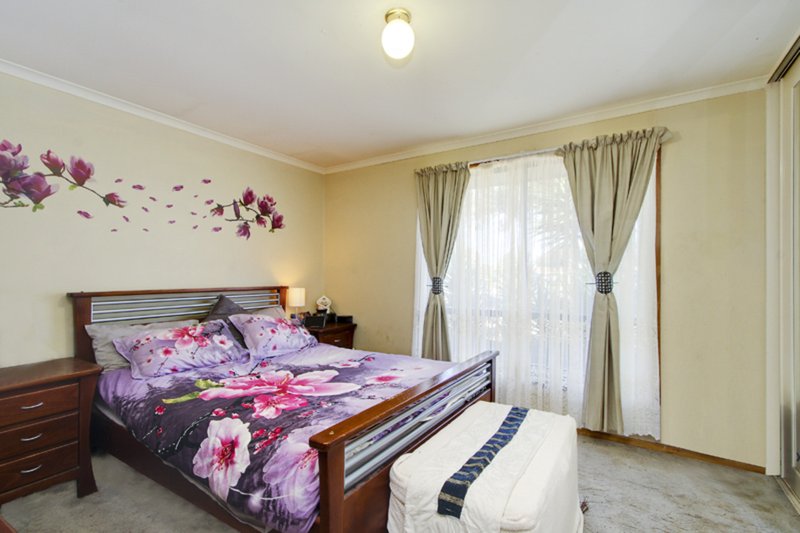 Photo - 18 Window Road, Willaston SA 5118 - Image 4