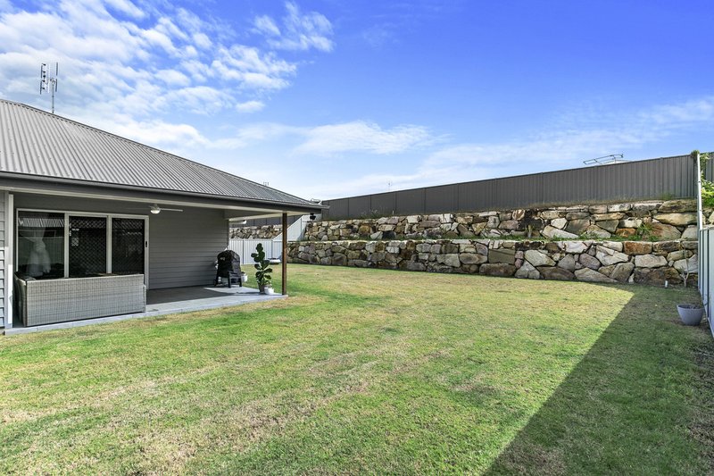 Photo - 18 Wintergreen Court, Nikenbah QLD 4655 - Image 24