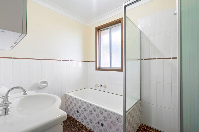 Photo - 18 Witney Street, Prospect NSW 2148 - Image 3