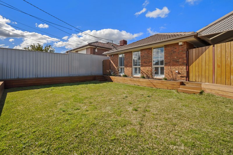 Photo - 18 Wodonga Crescent, Thomastown VIC 3074 - Image 17