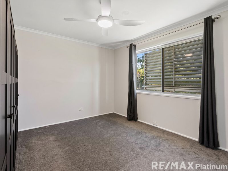 Photo - 18 Woodburn Street, Marsden QLD 4132 - Image 7