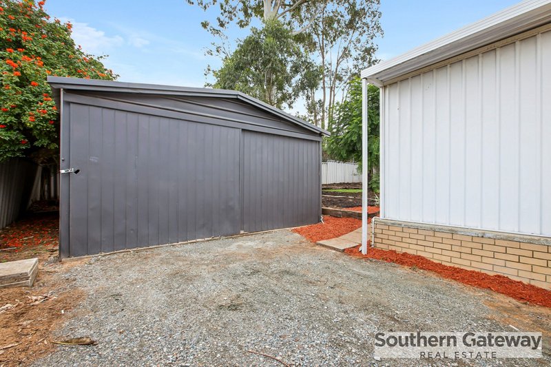 Photo - 18 Woodley Way, Parmelia WA 6167 - Image 18