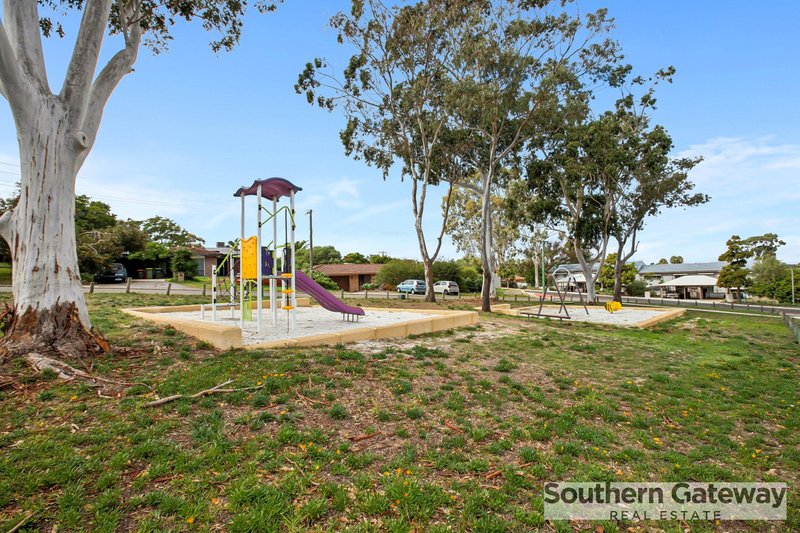 Photo - 18 Woodley Way, Parmelia WA 6167 - Image 29